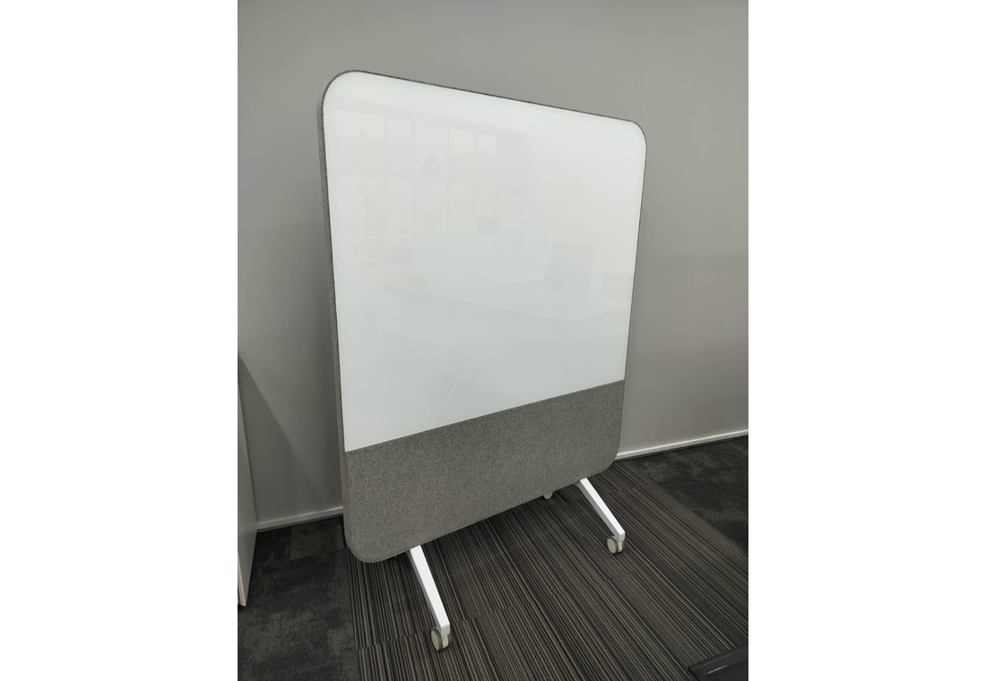 Movable Partition4